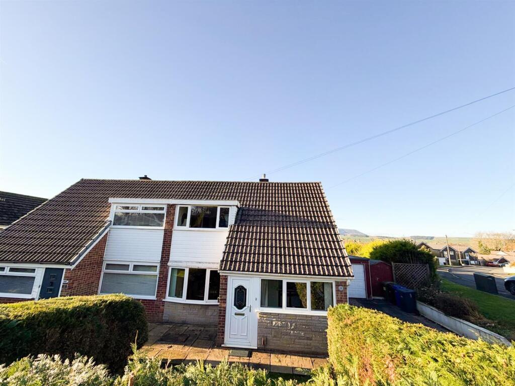 Pennine Way, Brierfield, Nelson