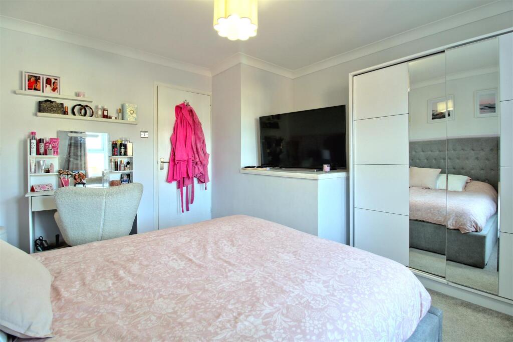 Bedroom One.jpg