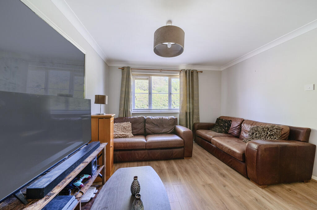 12-681e2a17764d0-...