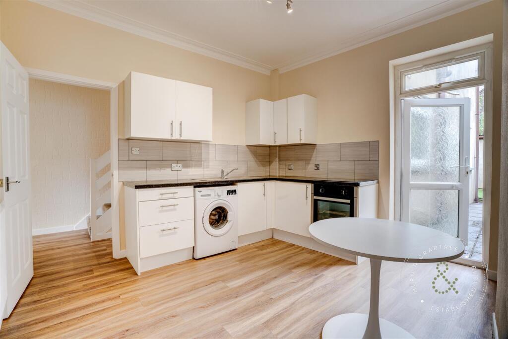 Brunswick Street, Front Split, Hern Crabtree (4).j