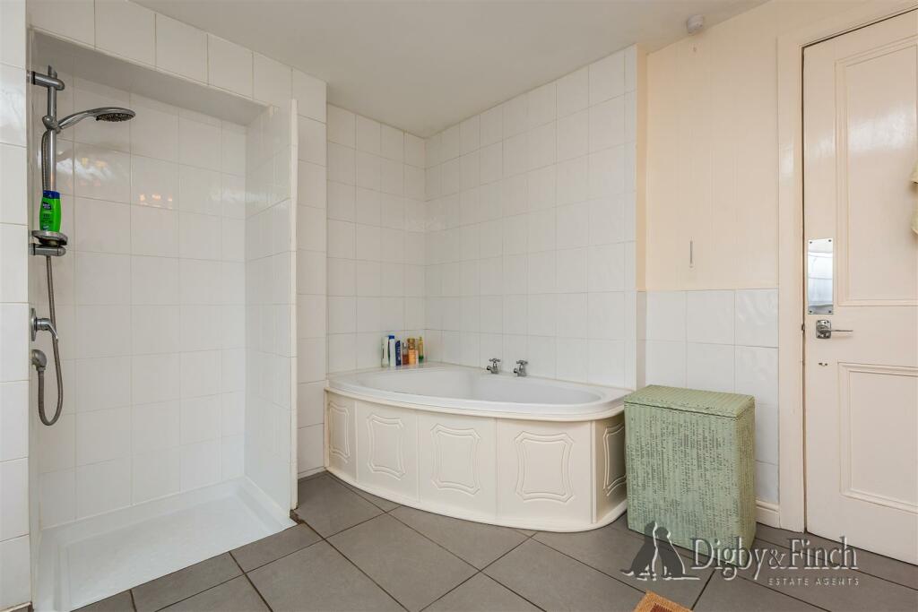 35, Bingham Road Radcliffe-On-Trent, NG12 2FY-20wa