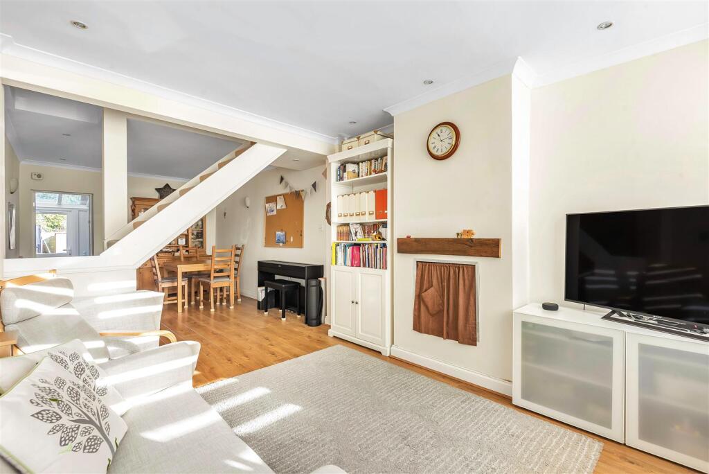 New Road - Lounge.jpg