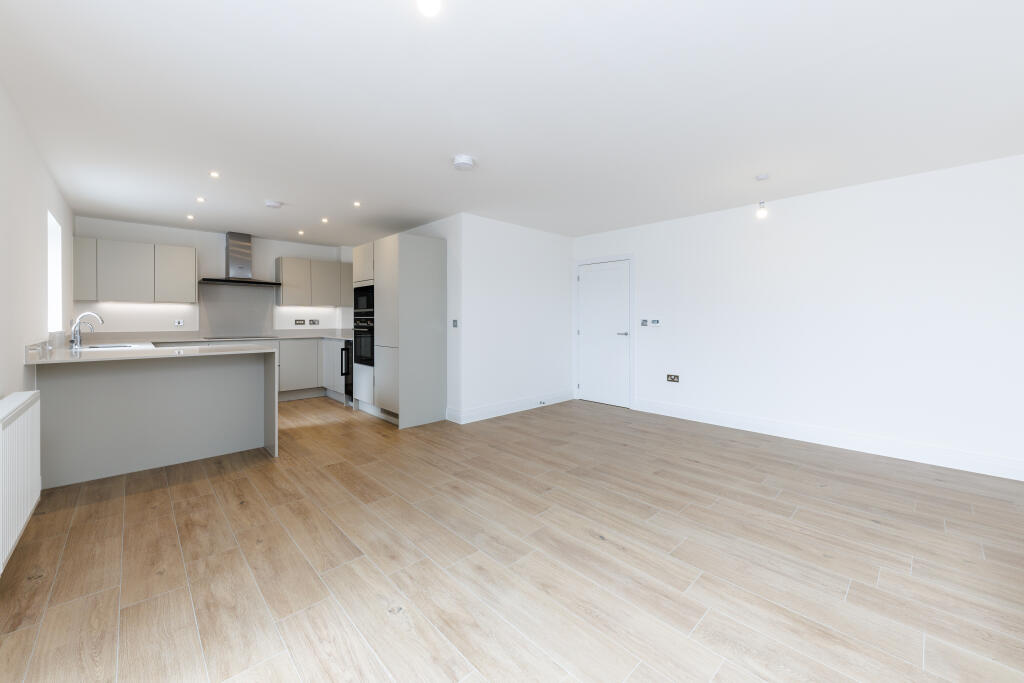 2. Treetops Leatherh