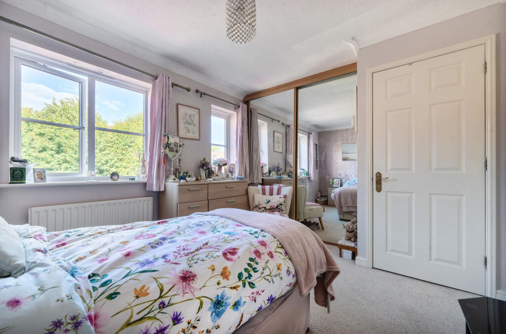 1303957-18-683de3...