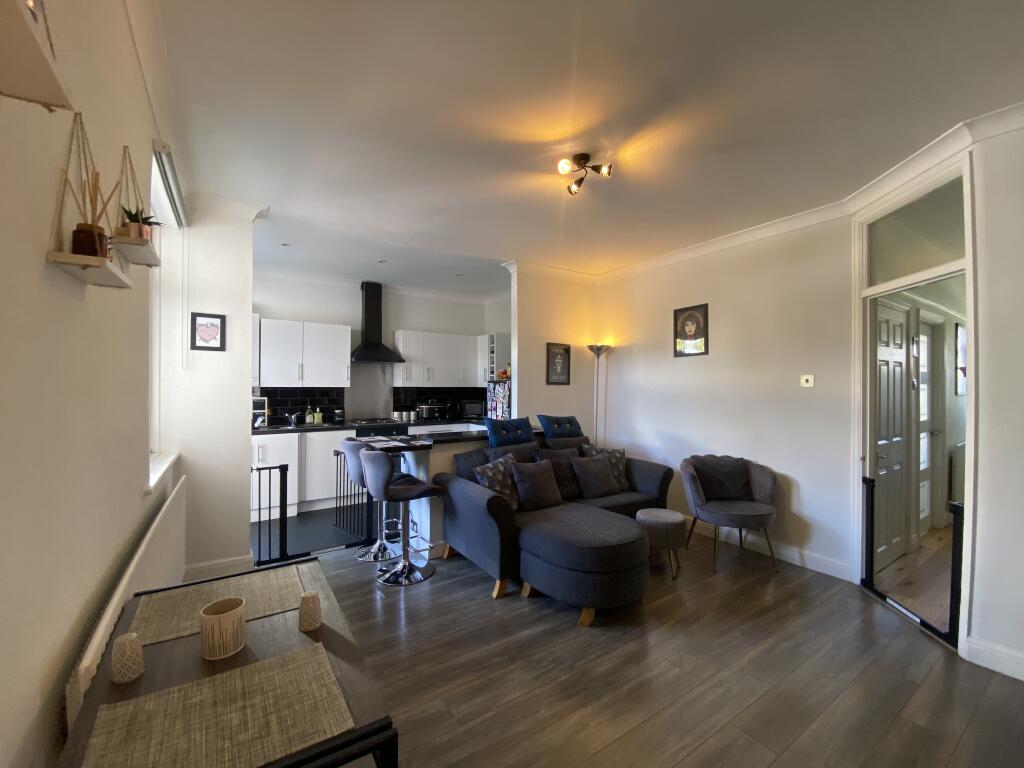 open plan living/kitchen/dining area