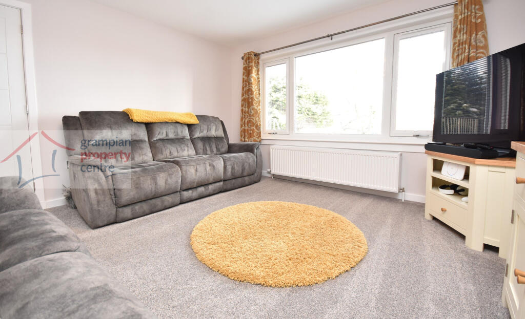 lounge 2 .JPG