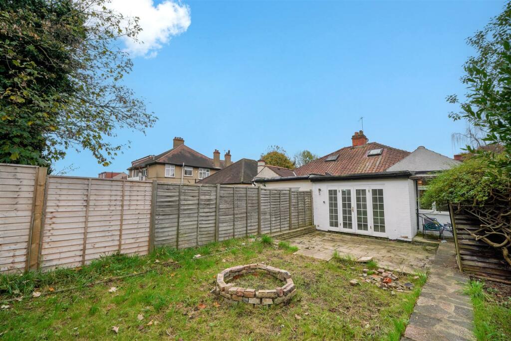 35 Beaumont Avenue - PcM0qKoLVd8qwxnx9KN0.jpg