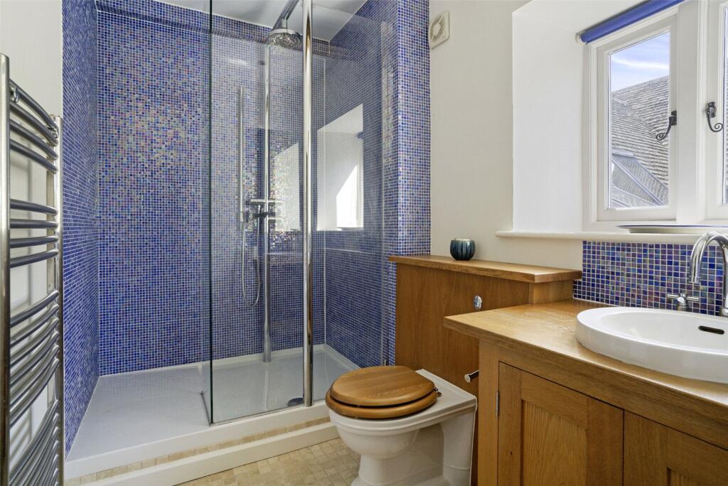 En Suite Shower Room