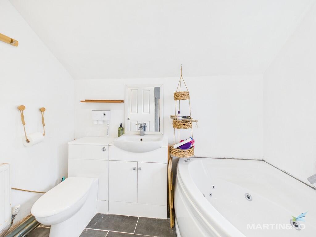 CAM03111G0-PR0425...