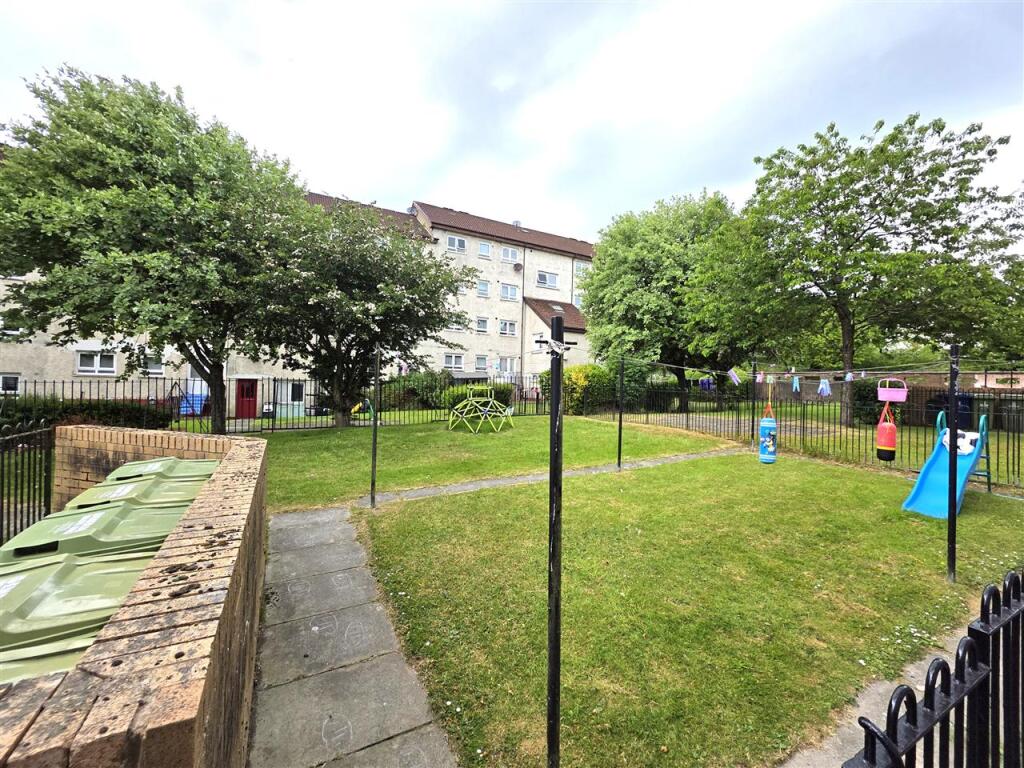 Communal gardens