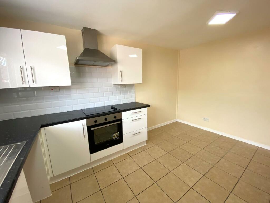 lombard kitchen 2.jpg