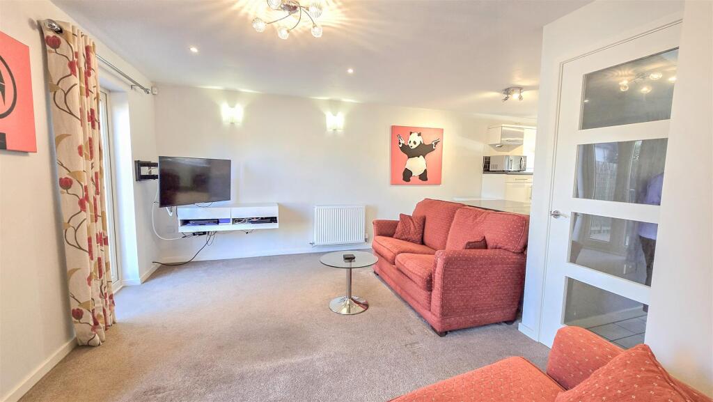 OPEN PLAN LIVING DINING KITCHEN