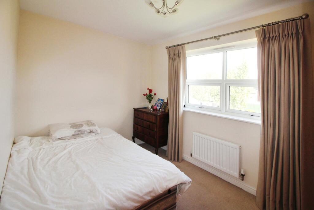 Bedroom 2.JPG