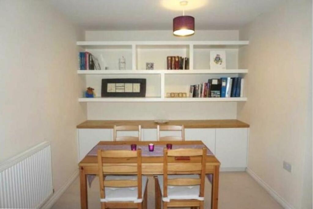 Lounge/Dining Room