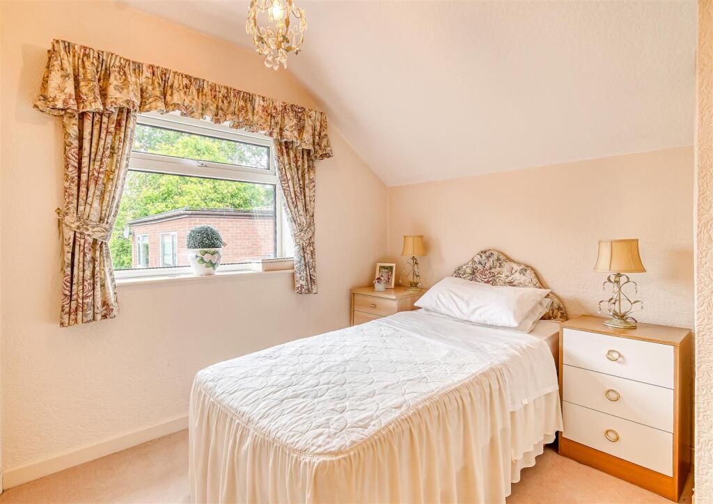 65 Six Ashes Road-12.jpg