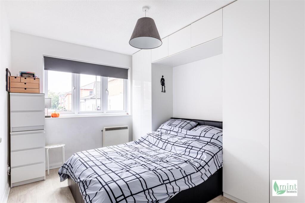 Watermark - 16 Foundry Mews-1.jpg