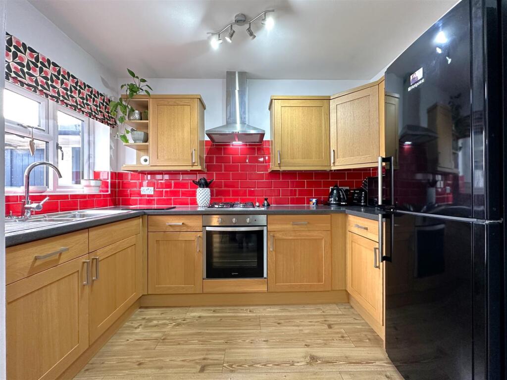 Fitted Kitchen 044