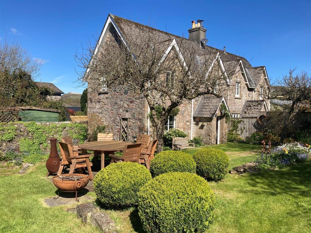 2, Bays Cottages, Cornwood