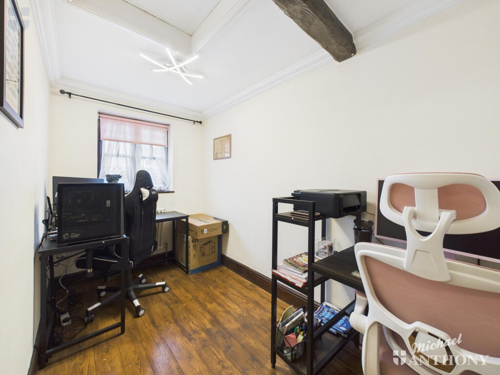 CAM03852G0-PR0218-STILL005