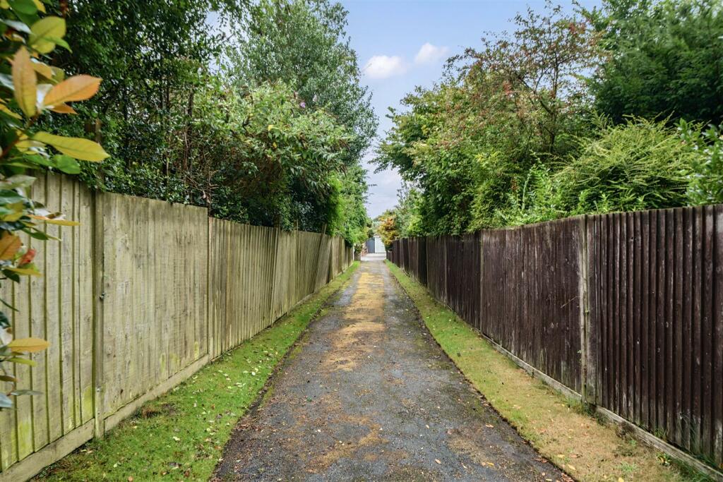 For Sale by Aspire Residential - The Glen