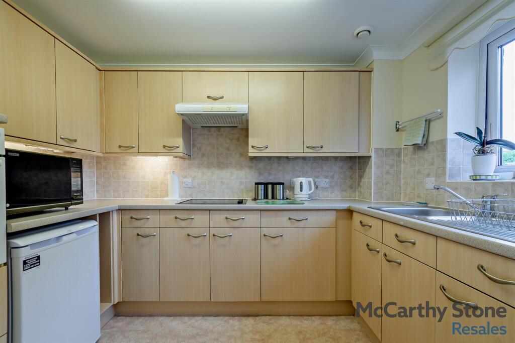 8649129-interior15-800.jpg