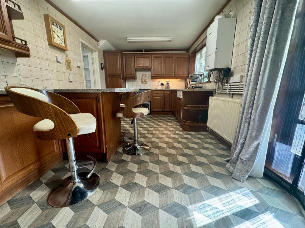 Kitchen / Diner 1