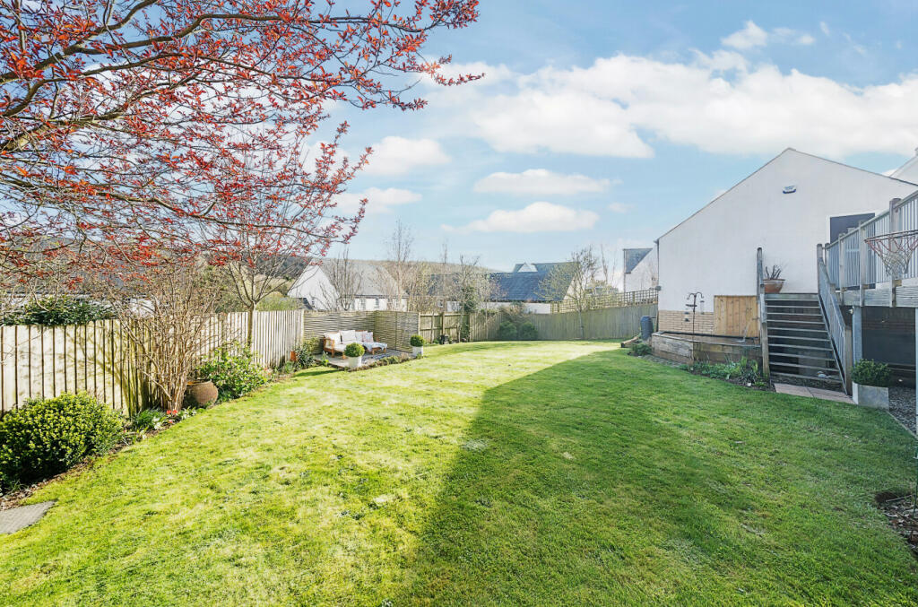 7 Pinwill Crescent