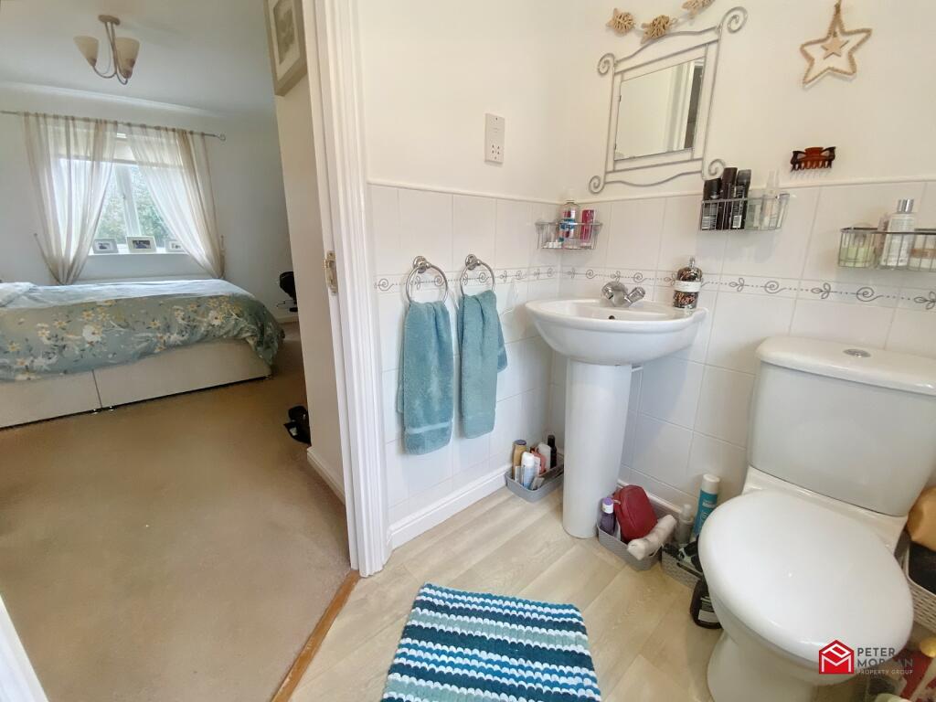 En-suite shower room