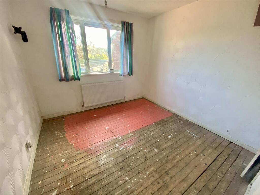 Bramleys Estate Agents - Lee Road - Dewsbury (13).