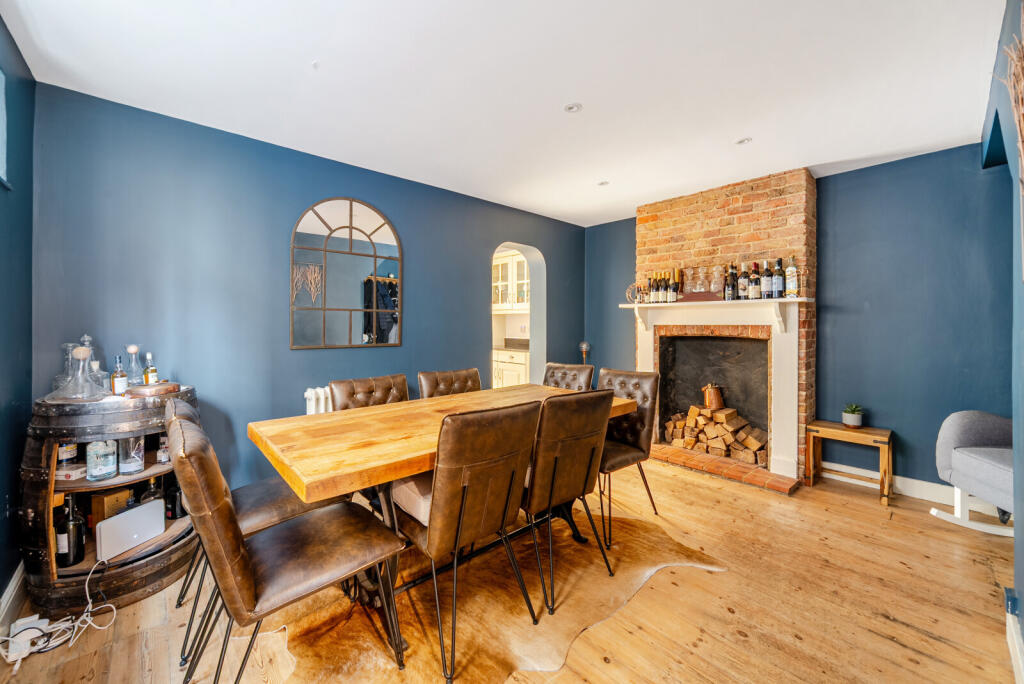 1372662-22-6908a1...