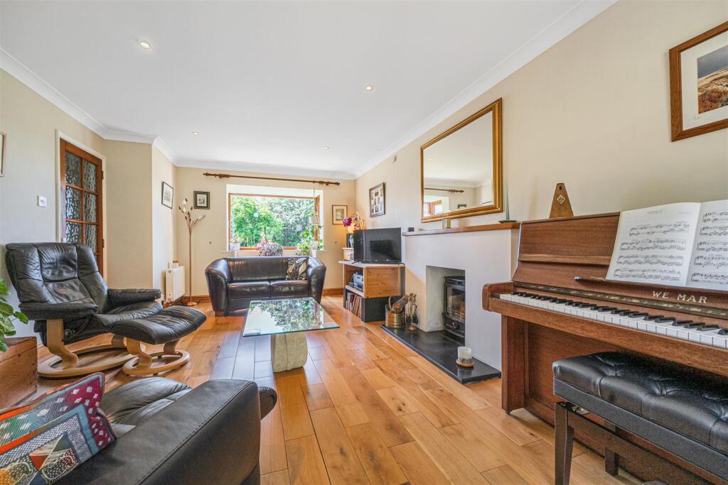 Cole Sitting Room.jpg