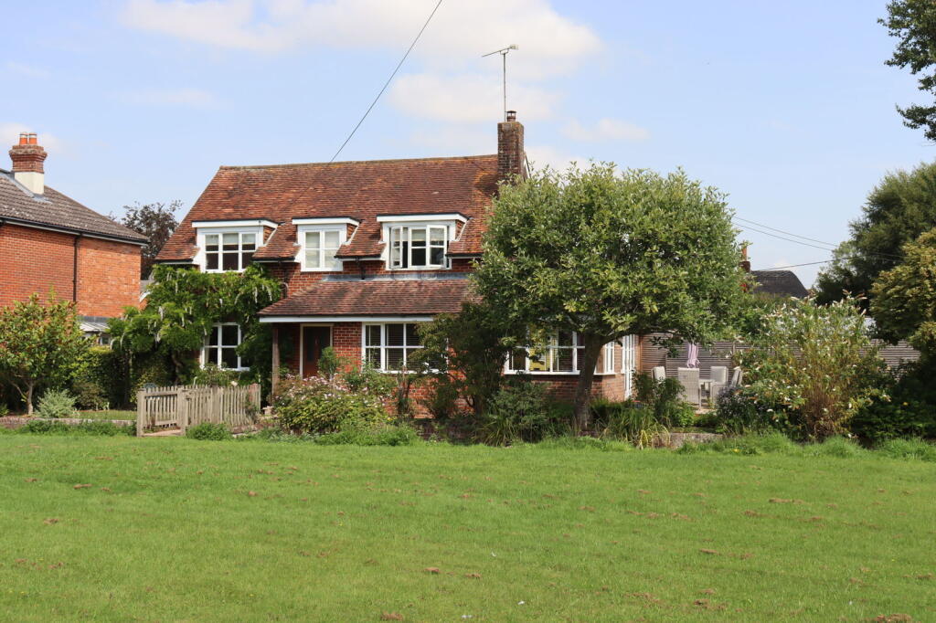 Magnolia Cottage, Cheriton, Alresford