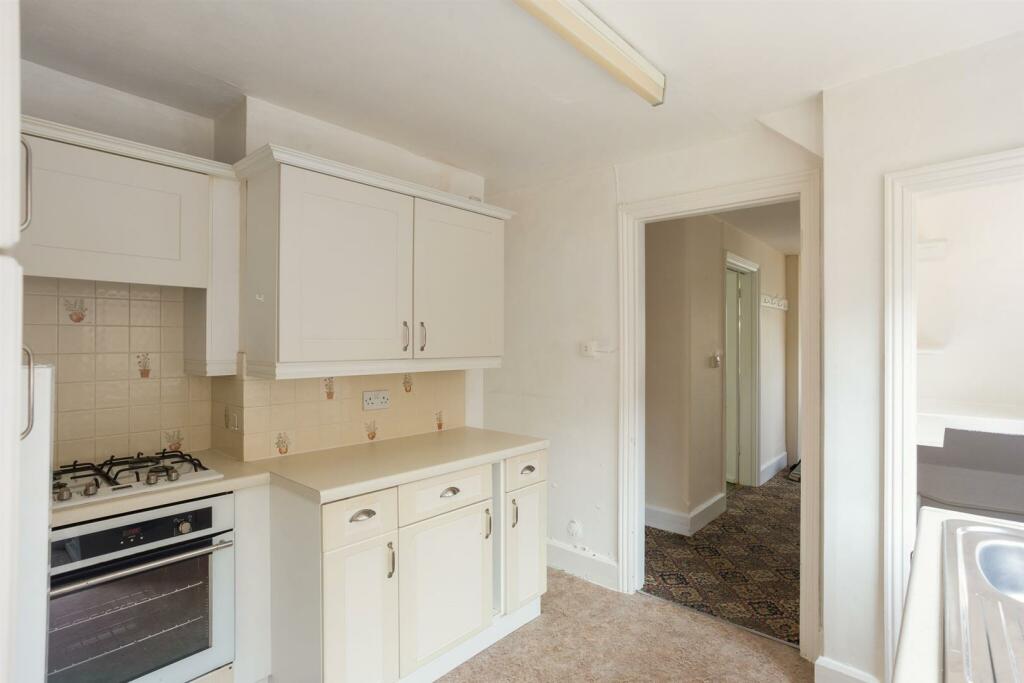 70387_22-Shaw Green Lane - (10)_low.jpg
