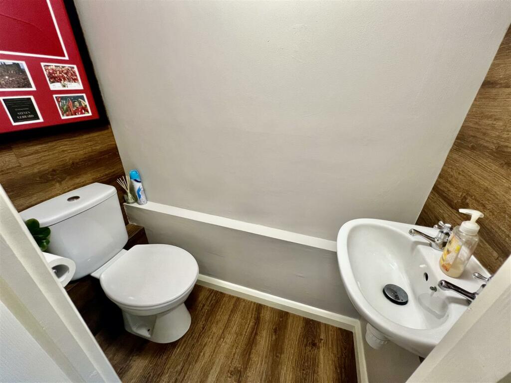 GROUND FLOOR WC