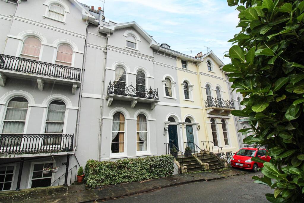 St Georges Road, Cheltenham GL50 3DU