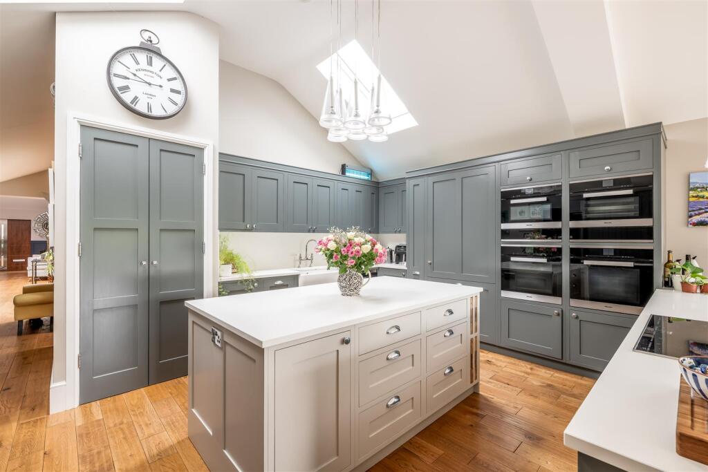 251023 - Silver Birches, Bolnhurst - 15.jpg