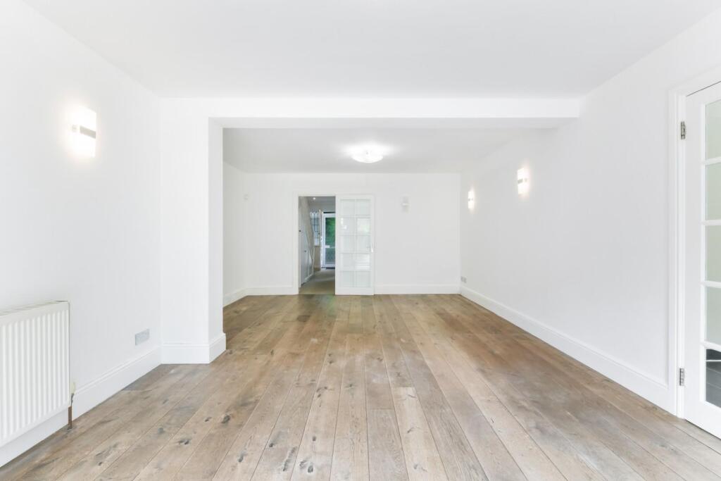 STONELEIGH PARK ROAD (14).jpg