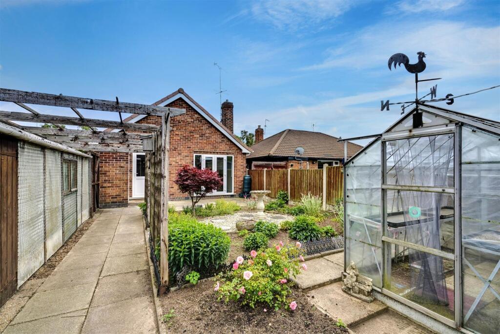 Garden 1_2.jpeg