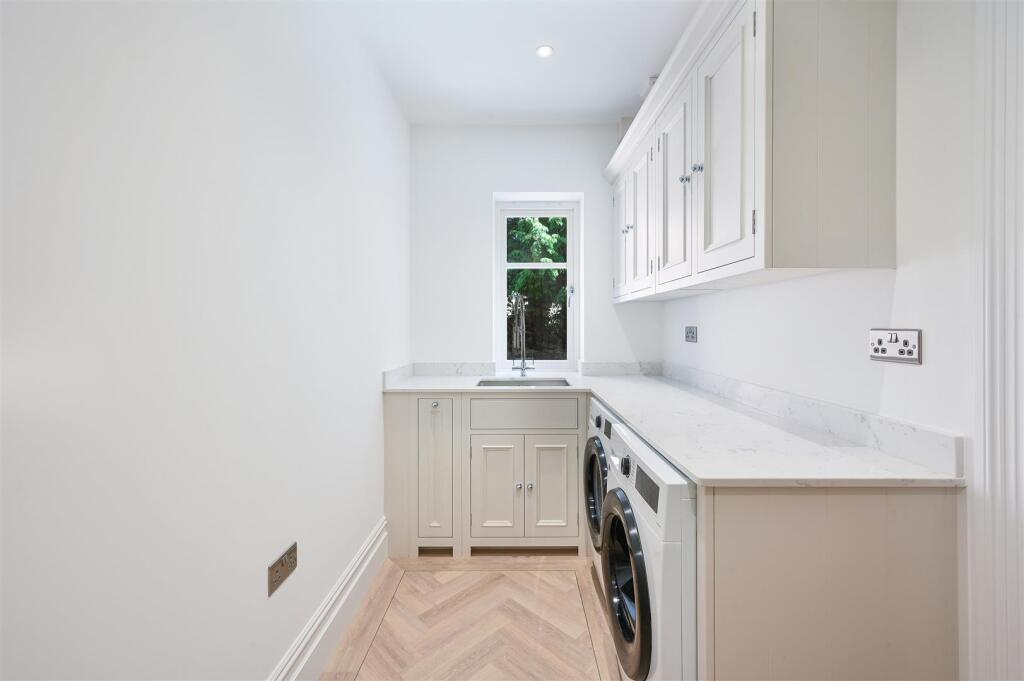 THE AVENUE,  PLOT 1- (26).jpg