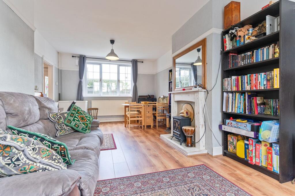 Living Room/Dining Room