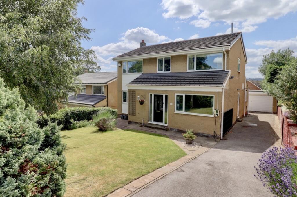 Frong view of property