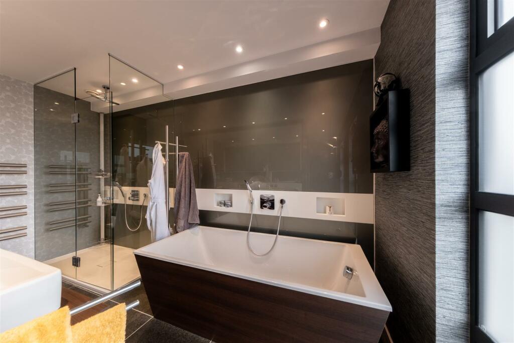 1 Sandiway Bank-061.JPG