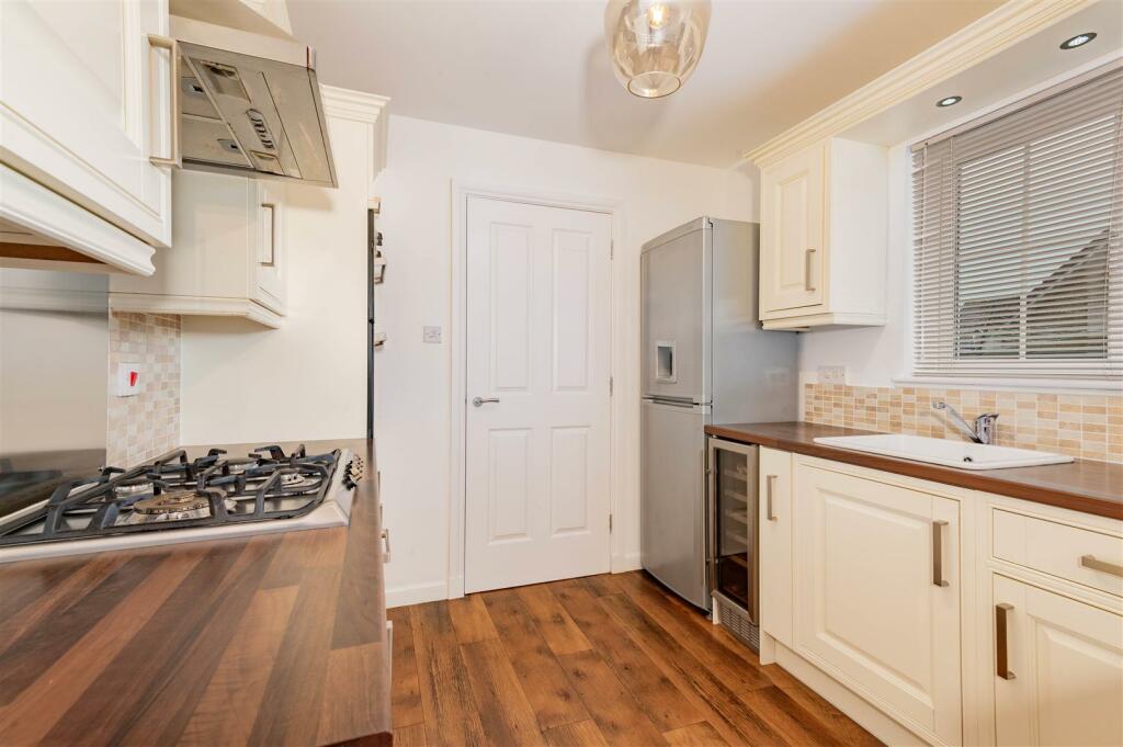 10 Lochty Drive Kinglassie-20.JPG