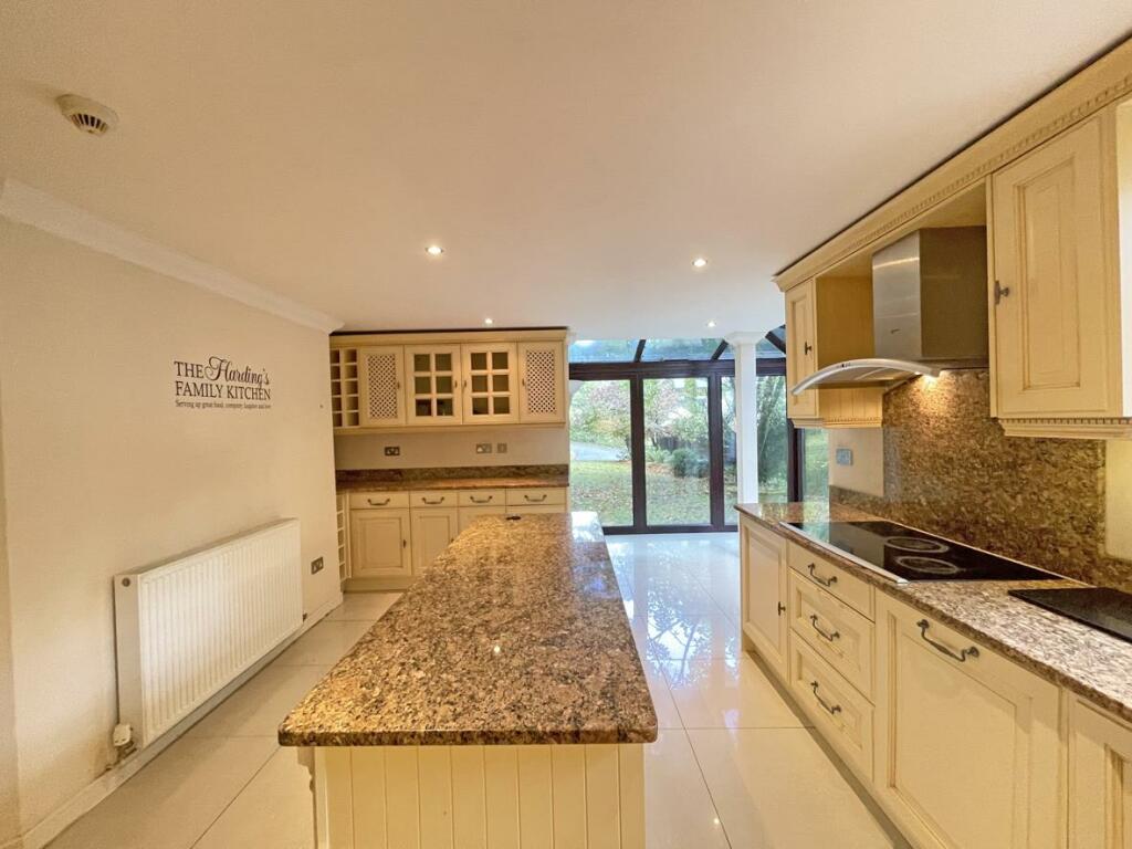 Wood Park 6 Kitchen 3.jpg