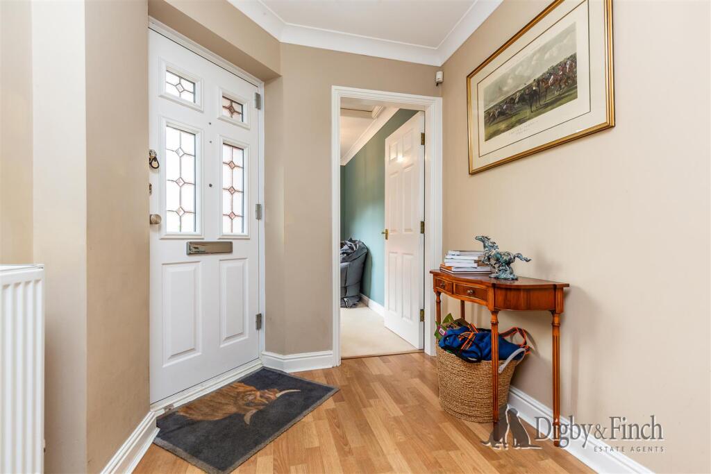 Shaftesbury Avenue, Upper Saxondale, Radcliffe on 