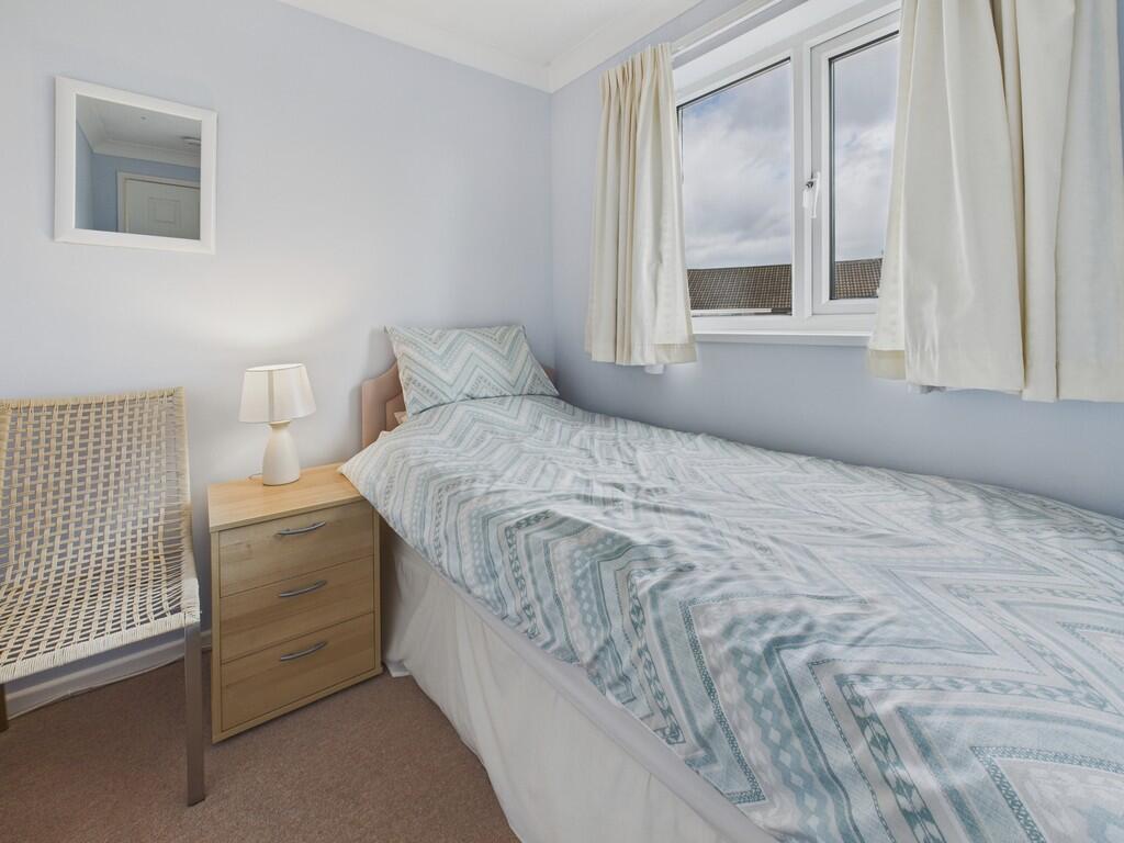 CAM04273G0-PR0194...