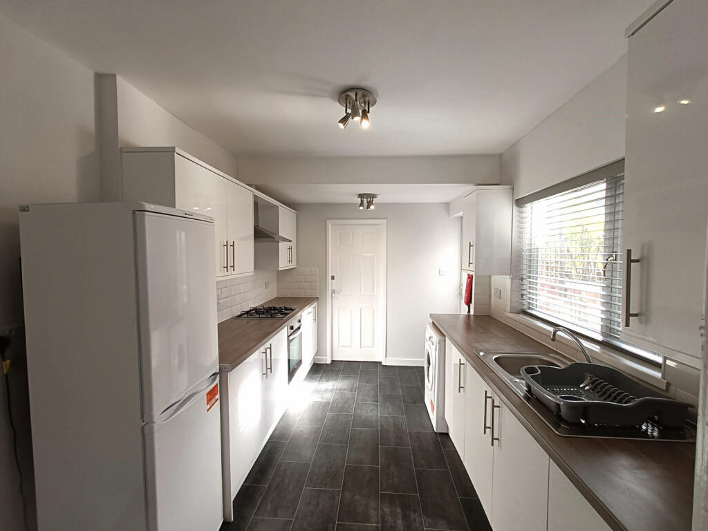 4 Bedroom terraced house - HMO