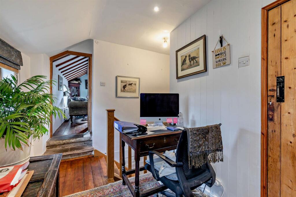 8652887-interior11-800.jpg