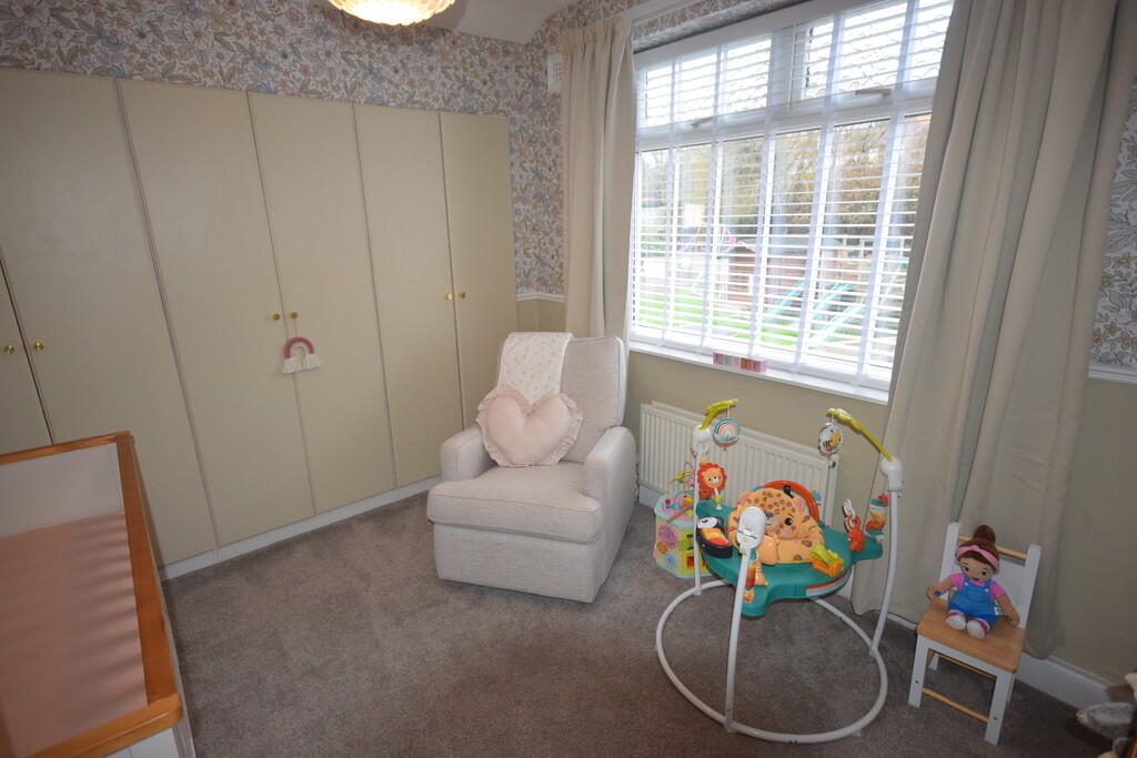 BEDROOM 2