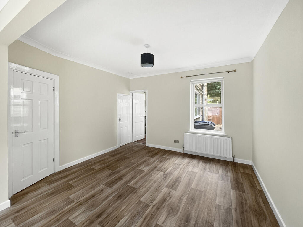 Living Room (3)